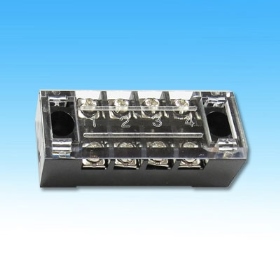 間距9mm 高度17.5mm 3P